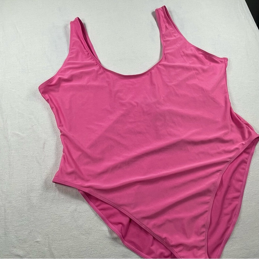 NWT boohoo Women's Pink One-Piece Swimsuit Sz24, 3XL, scoop neck plus size beach
